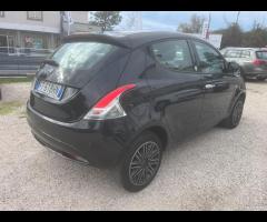 Lancia Ypsilon 1.2 69 CV 5 porte GPL Ecochic Gold