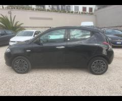 Lancia Ypsilon 1.2 69 CV 5 porte GPL Ecochic Gold - 7