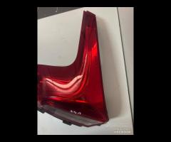 FANALE POSTERIORE SX LED VOLVO V40