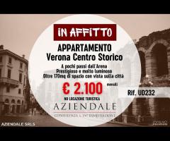 APPARTAMENTO DI GRANDE CHARME PIENO CENTRO STORICO