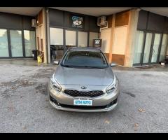 Kia Ceed cee'd 1.6 CRDi 110 CV 5 porte Active - 11