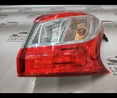 FARO FANALE STOP POSTERIORE DESTRA NISSAN PULSAR 2 - 5