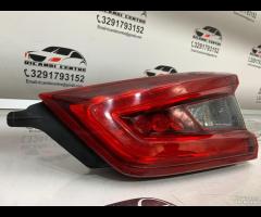 FARO FANALE STOP POSTERIORE DESTRA NISSAN QASHQAI