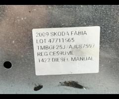 AUTORADIO MULTIFUNZIONE STEREO LETTORE CD SKODA FA - 23