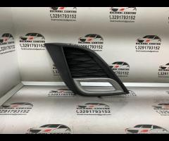 MASCHERINA FENDINEBBIA PARAURTI ANTERIORE DESTRO M