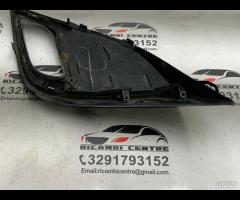 MASCHERINA FENDINEBBIA PARAURTI ANTERIORE DESTRO M - 11