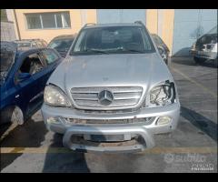 Mercedes ml 2003 270cdi per ricambi