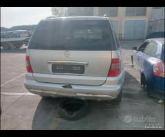 Mercedes ml 2003 270cdi per ricambi