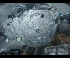 cambio automatico Renault Captur 2023 1.6 H4MB630R