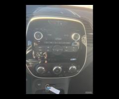 Renault Captur dCi 8V 90 CV EDC Sport Edition2 - 15