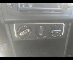 Volkswagen Polo 1.0 MPI 5p. Trendline - 17