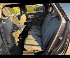 Peugeot 5008 BlueHDi 130cv Allure Pack EAT8 7 Post - 8