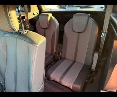 Peugeot 5008 BlueHDi 130cv Allure Pack EAT8 7 Post - 9