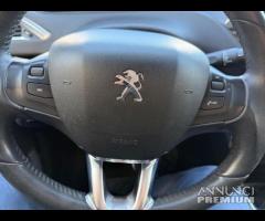 Peugeot 208 1.2 VTi 82 CV 5 porte Allure ok Neop a - 14