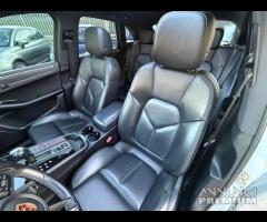 Porsche Macan 2.0 T - 21