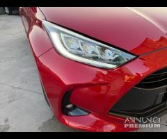 Toyota Yaris 1.5 Hybrid 5 porte Premiere - 2