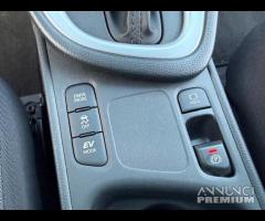 Toyota Yaris 1.5 Hybrid 5 porte Premiere - 13