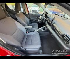 Toyota Yaris 1.5 Hybrid 5 porte Premiere - 15