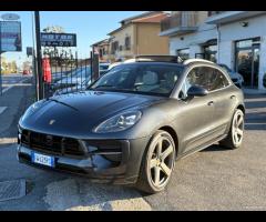 Porsche Macan 2.0 245cv PDK TETTO CERCHI 21