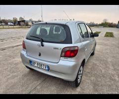 Toyota Yaris 1.0i 16V cat 5 porte neopatentati - 7