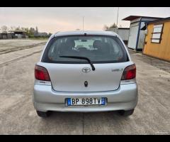 Toyota Yaris 1.0i 16V cat 5 porte neopatentati - 8