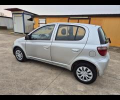 Toyota Yaris 1.0i 16V cat 5 porte neopatentati - 10