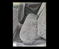Toyota Yaris 1.0i 16V cat 5 porte neopatentati - 17
