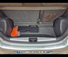 Toyota Yaris 1.0i 16V cat 5 porte neopatentati - 18