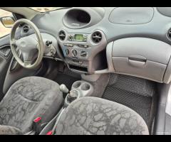 Toyota Yaris 1.0i 16V cat 5 porte neopatentati - 21