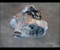 cambio manuale 6 marce audi q2 2.0tdi DXR