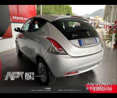 Lancia Ypsilon III 2015 Benzina 1.0 hybrid Go