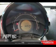 Toyota Aygo II 2018 5p 5p 1.0 x-cool 72cv - 15