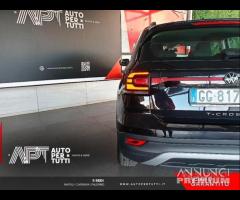 Volkswagen T-Cross Benzina 1.0 tsi Advanced 1 - 8