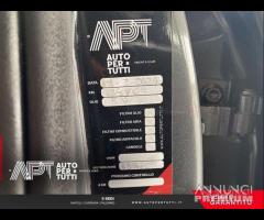 Volkswagen Golf VII 2017 5p Diesel 5p 2.0 tdi - 19