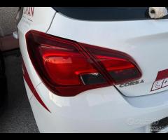 Disponibili stop posteriori Opel Corsa 2017.