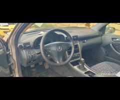 Ricambi Mercedes C Sport Coup 2.2 D del 2004 - 18