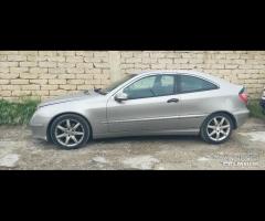 Ricambi Mercedes C Sport Coup 2.2 D del 2004 - 19