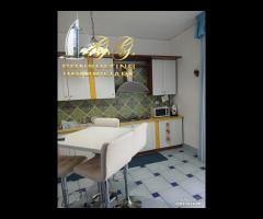 Villa su 2 livelli e spazio esterno Baia Domizia