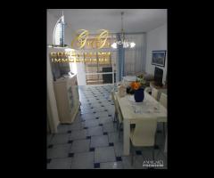 Villa su 2 livelli e spazio esterno Baia Domizia - 12