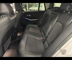 Bmw 318 318d 48V Touring Msport - 14