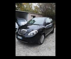 Lancia Ypsilon 1.2 69 CV - Garanzia 12 Mesi