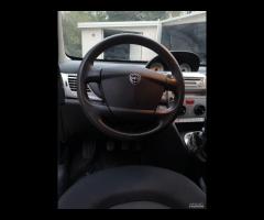 Lancia Ypsilon 1.2 69 CV - Garanzia 12 Mesi - 8