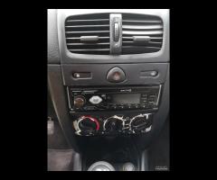 Renault Clio Storia 1.2 75 CV - 2006 - 8
