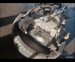 cambio automatico Peugeot 3008 1.5 YH01