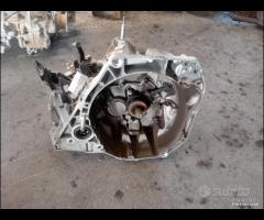 cambio manuale Renault Clio 1.0 turbo h4DB450 2020