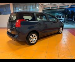 Peugeot 5008 1.6 HDi 115CV Active