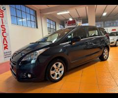 Peugeot 5008 1.6 HDi 115CV Active