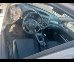 Subaru impreza 2011 2.0td EE20 per ricambi