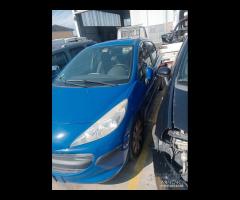 Peugeot 207 2007 demolito per ricambi