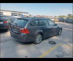BMW serie 3 320 E91 m47 204d4 163cv per ricambi - 7